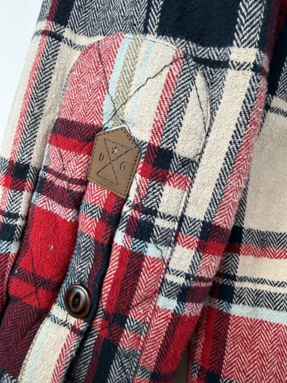Dakota Grizzly Red & Black Plaid Flannel Button-Up Shirt – Size XL - Picture 10 of 10